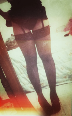 bryiy:  Lets not forget thigh high thursday ;) 