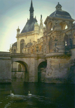 ironfistinvelvetglove:  Chateau de Chantilly, France. Rebuilt