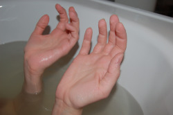 gay8:  Marta Tycinskajesus hands, 2008 