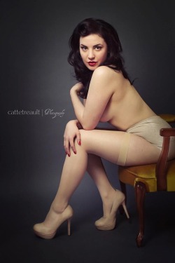 Alternative Pinups