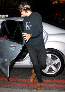 harrystylesdaily:  Harry attends the Fudge Urban Lou Teasdale