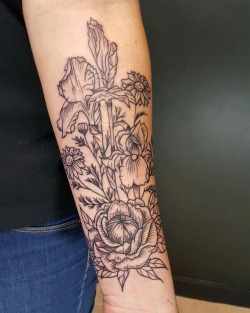 prettysimpletattoos:  by Ruby Gore