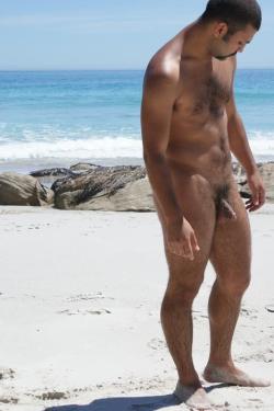 alanh-me:    31k+ follow all things gay, naturist and “eye