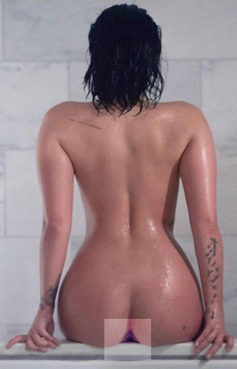 baddestbitchesglobal:  Demi Lovato asshole