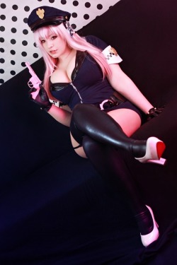 kosplaykitten:  Officer Sonico for duty by K-A-N-A Look What