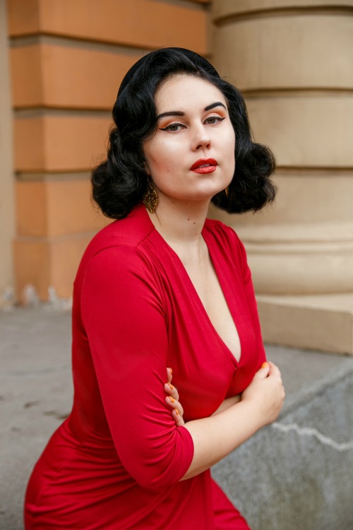 pinupstories:  Grace Hollow Doll