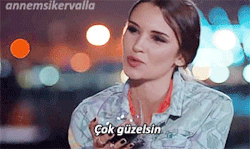 coolkidzcantdance:  İltifat alınca ben;