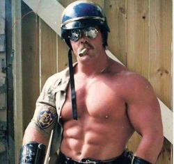 scotty2hotty28:  Cigar daddy