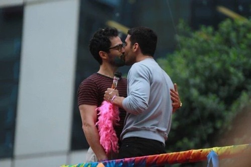 Alfonso Herrera & Miguel   Ángel Silvestre - Gay Pride Parade
