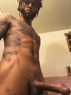 mjasexynigga2:  mrdeepdick:  Dreadhead 🍆 👌Weakness 💦💦💦