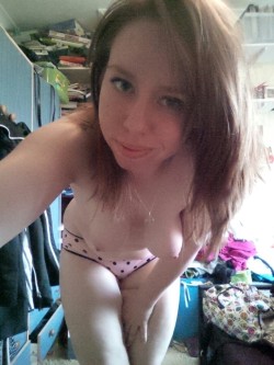 femalecharms:  ginge-jess19