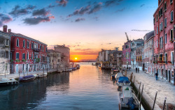 kopler:  The Setting Sun - (Venice, Italy)  Photographer: blame_the_monkey