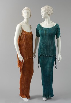 omgthatdress:  PeplosMariano Fortuny, 1920sThe Metropolitan Museum