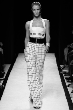 senyahearts:  Balmain - Spring/Summer 2015 RTW Model: Rosie Huntington-Whiteley