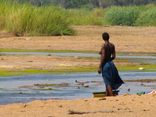 Mozambican woman, by Miro May.