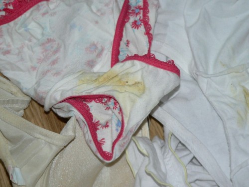 sloggi1970:  #soiled panty #dirty panty #wifes dirty panties # stained