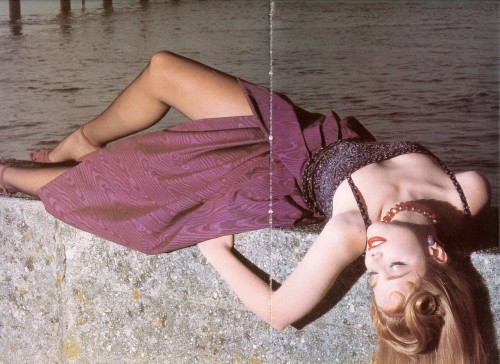 kitsunetsuki:  Guy Bourdin - Dress by Pino Lancetti (Linea Italiana