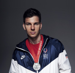 maleathletebirthdaysuits:  Tim Morehouse (fencer) born 29 July