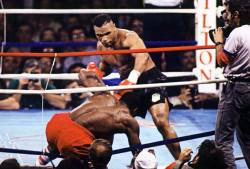 undefined-thought:  Mike Tyson KO’s Frank Bruno 1989 