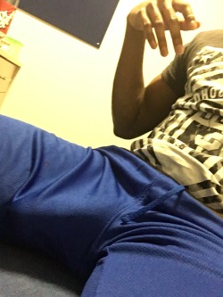 blackexhibitionist:  Came back from gym, was trying to study