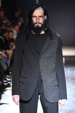 monsieurcouture:  Yohji Yamamoto F/W 2015 Menswear Paris Fashion