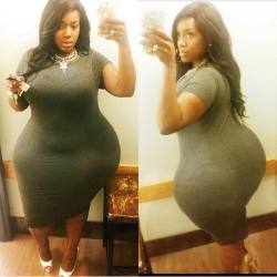 ivgotmordanu:  me2oo:  #super #curvology  mommy