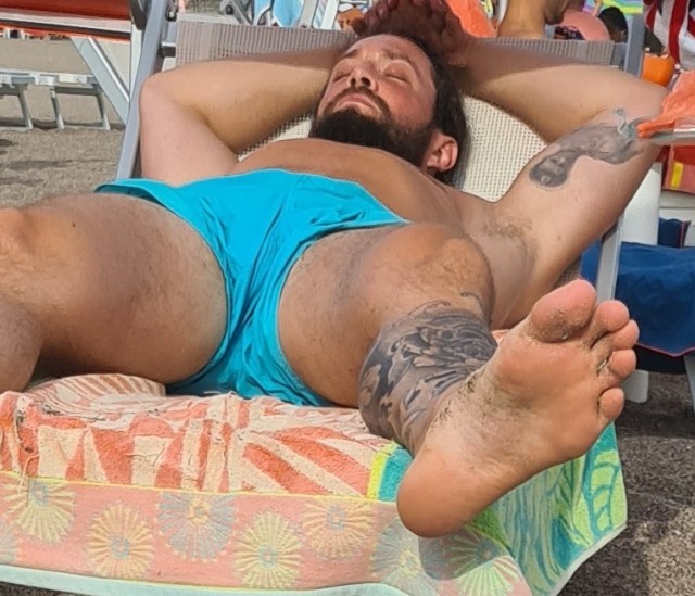 welikemen:feetman80-deactivated20220409:🛐 