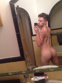 thechriscrocker:  I suppose I can stop only doing squats now