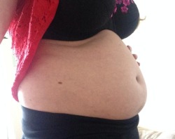 just a pic of my little tummy ;)