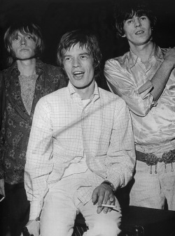 shineonlikethemoonandthestars:Brian Jones, Mick Jagger &