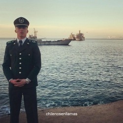 chilenosenllamas:  Pedro, 25 años de Santiago.  Primera parte de este amigo gendarme  2da parte aquí:http://chilenosenllamas.tumblr.com/post/144632380974/segunda-parte-de-pedro-25-años-rico-gendarme