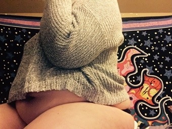 creammypuff:  sweater weather â„ï¸ 