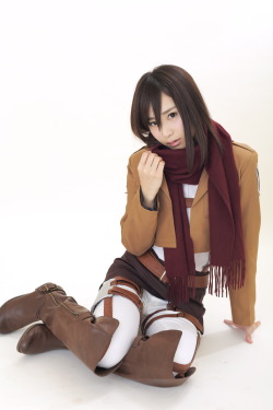 Shingeki no Kyojin - Mikasa Ackerman (Aisaka Megumi) 2HELP US