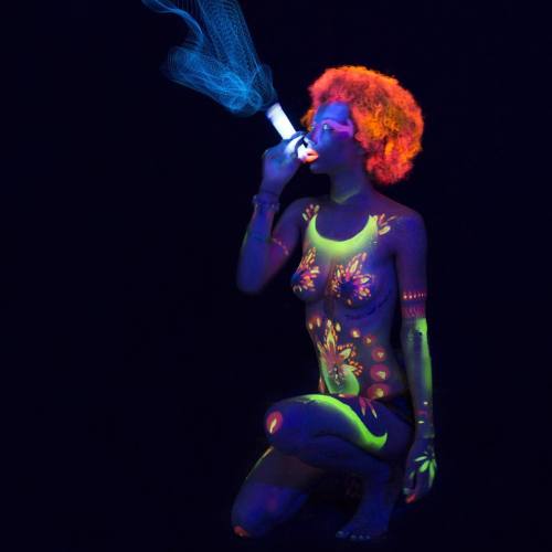 ðŸ @kriolakush ðŸ http://acp3d.com . . . . . . . .  #model #stoner #trippy #blacklight #bodypaint #artnude #phillyphotographer