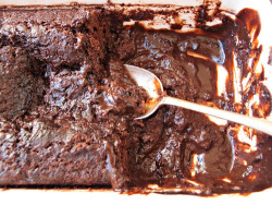 food-and-cake-escape:  in-my-mouth:  Chocolate Molten Brownie
