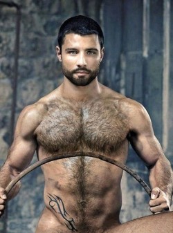 Fur, Tats, Leather and Scruff...