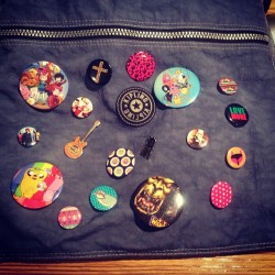 #kipling #my #bag #chapas #paramore #adventuretime #warcraft