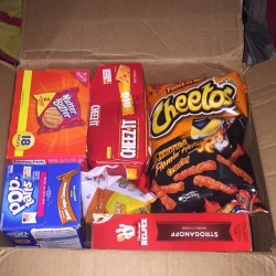 My gf hooked it up! 💚💚💚#carepackage #nutterbutter #redhotspicycheetos
