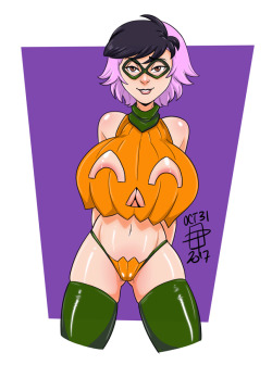 pinupsushi: ALL HAIL THE PUMPKIN QUEEN! Xo-xo loves Halloween.