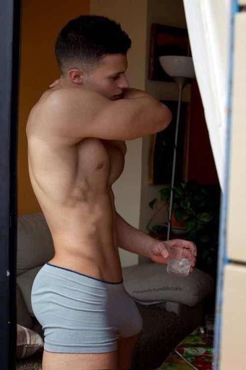 It would be a shame if he spilledÂ the drink on his undies & had to take them off…