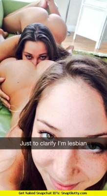 nakedselifeswith:😈Find slutty girl for swap selfie.😈