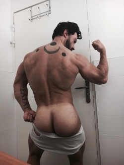 bigfatmalebutts:  Francois with new look 😍 are you feeling