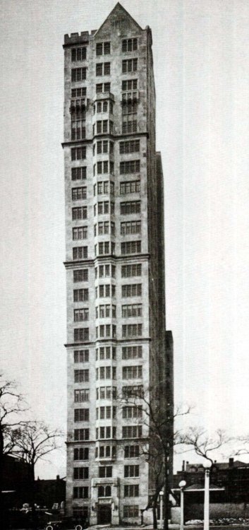 jeroenapers:  Een wonderlijke foto van het woongebouw op de 1430