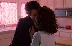 nadi-kon:   “Are we going to prom or to hell?” Heathers (1988)