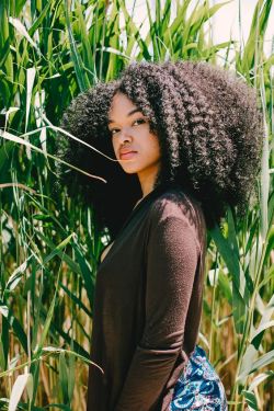 naturalhairqueens:  all that body in her hair! what a blessing!