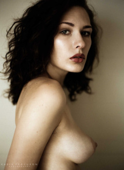 Sensual hot girls masturbating live on free adult webcams Click