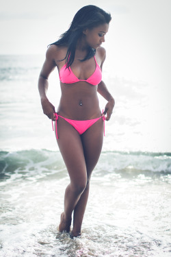 allbeautifulblackgirls:  krystalfangxo:  Krystal Fang - Andres