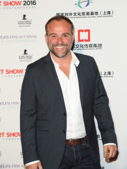olderdaddynaked:  famousdudes:  David DeLuise, known as the father