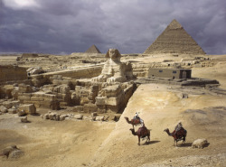 unrar:  The Pyramids of Giza and the Great Sphinx, B. Anthony
