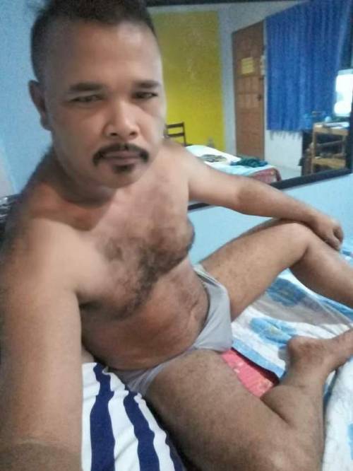 anakjatimelaka:  hardiyo:  Tidur siang dulu..  Mantap ni